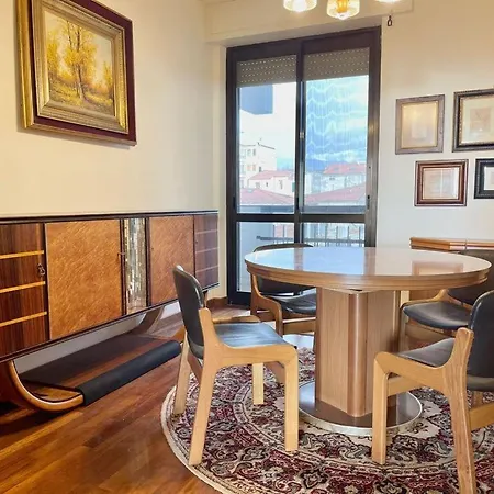 Apartament Fronte Mare Con Parcheggio Privato