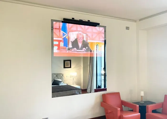 Fronte Mare Con Parcheggio Privato Viareggio