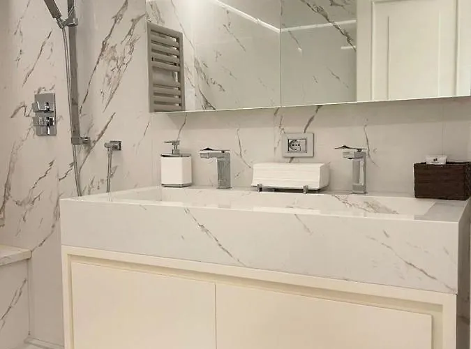 Fronte Mare Con Parcheggio Privato فياريجيو