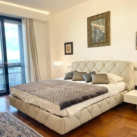Fronte Mare Con Parcheggio Privato Διαμέρισμα *