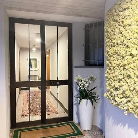 Fronte Mare Con Parcheggio Privato * В'яреджо