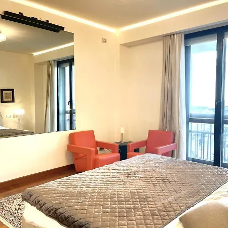 Fronte Mare Con Parcheggio Privato *